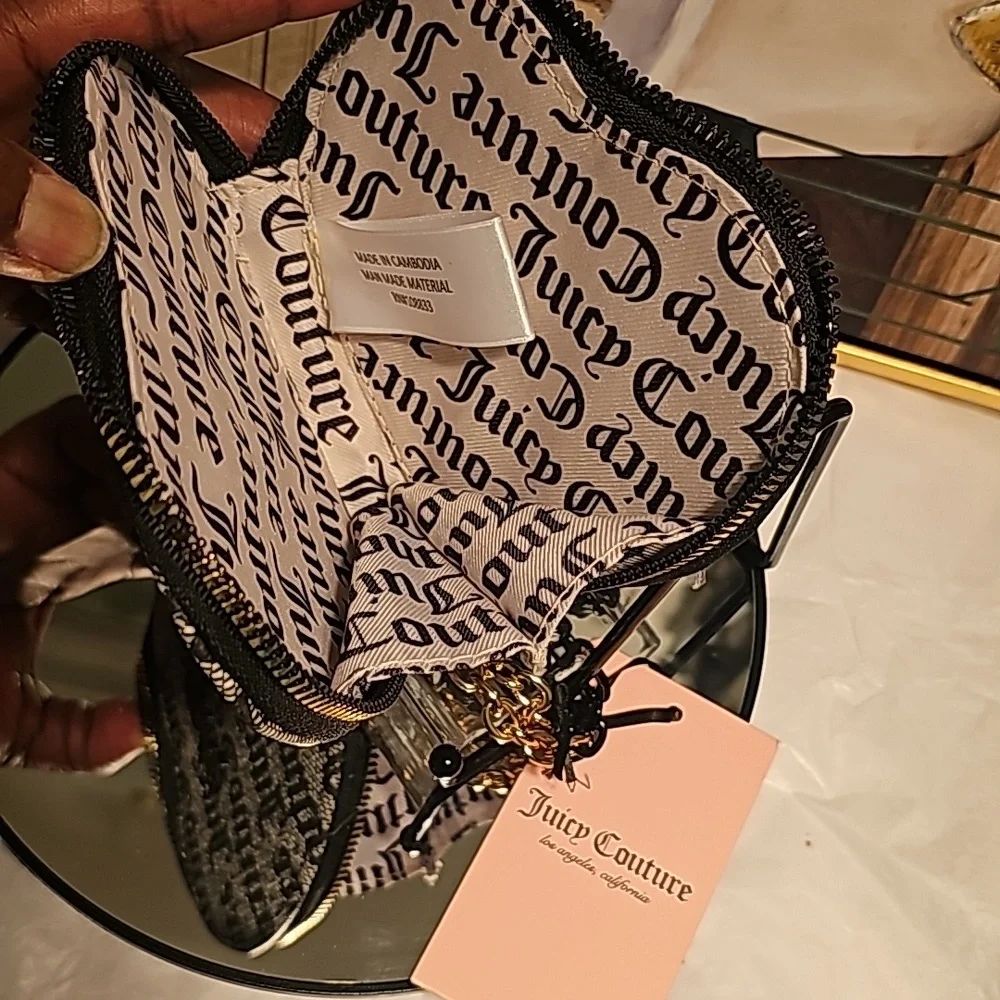 JUICY COUTURE Black Beige  Tame Her Heart Zip Around Wallet/Wristlet - Picture 9 of 10